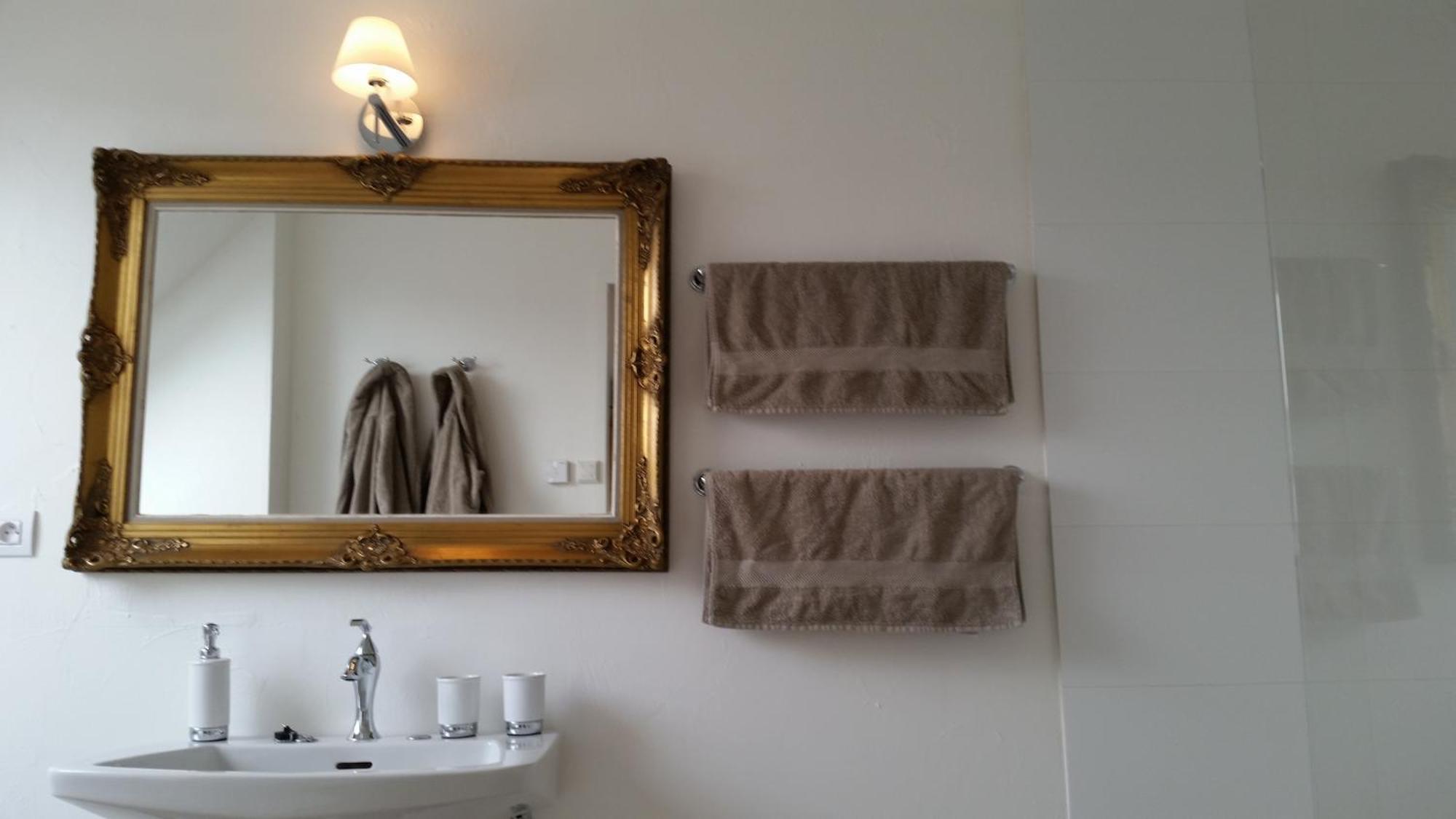 B&B La Douceur De La Miclette Ellezelles Kamer foto